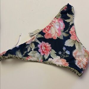 New Maaji reversible swim bottoms size large floral snake high cut